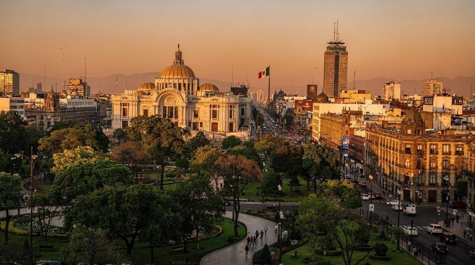24 ore a Città del Messico: una giornata perfetta a CDMX — La migliore giornata a Città del Messico: murales al mattino, Museo di Antropolo