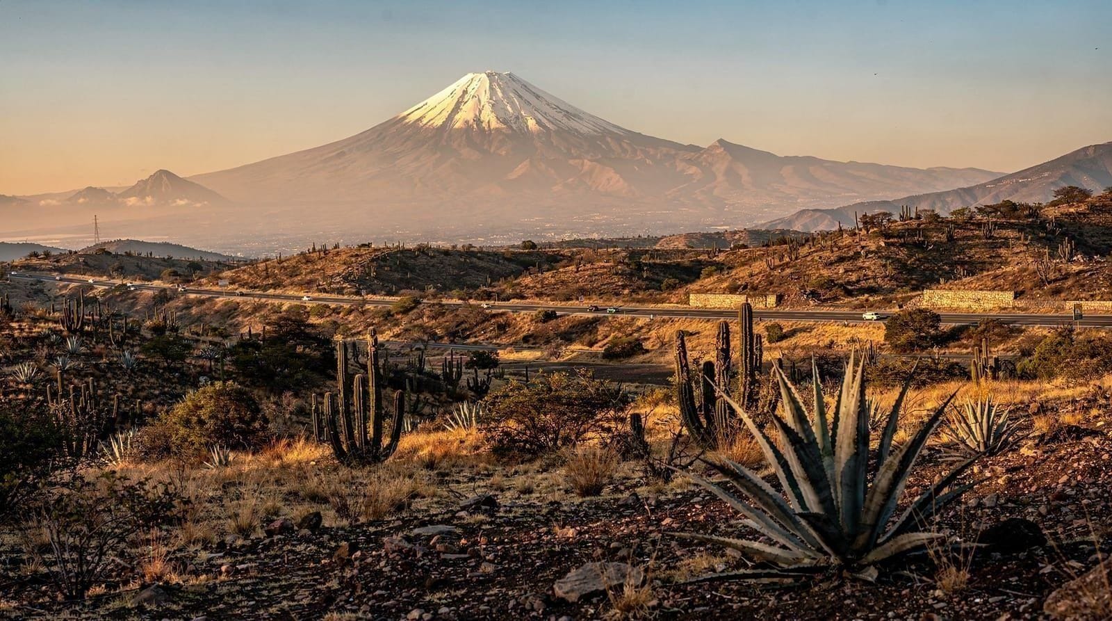Les meilleures excursions depuis Mexico : le guide complet — Guide complet des meilleures excursions depuis Mexico — Teotihuacán, Puebla, Tax