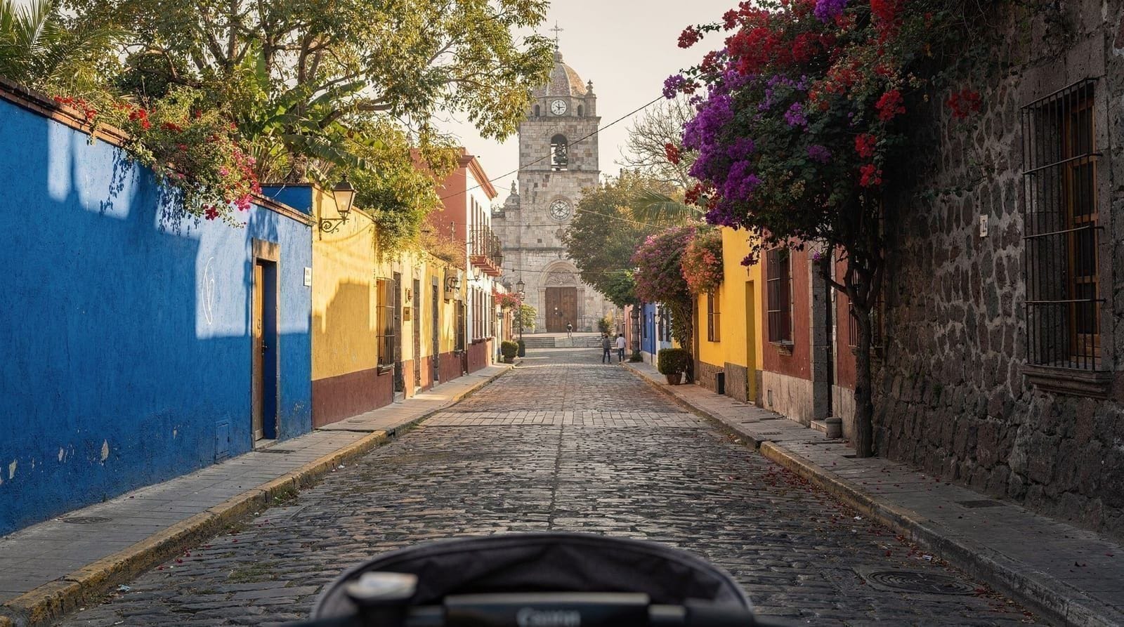 Guide de promenade à Coyoacán : le meilleur itinéraire dans le quartier — Visitez Coyoacán étape par étape : Musée Frida Kahlo, Jardín Hidalgo, Marché de 