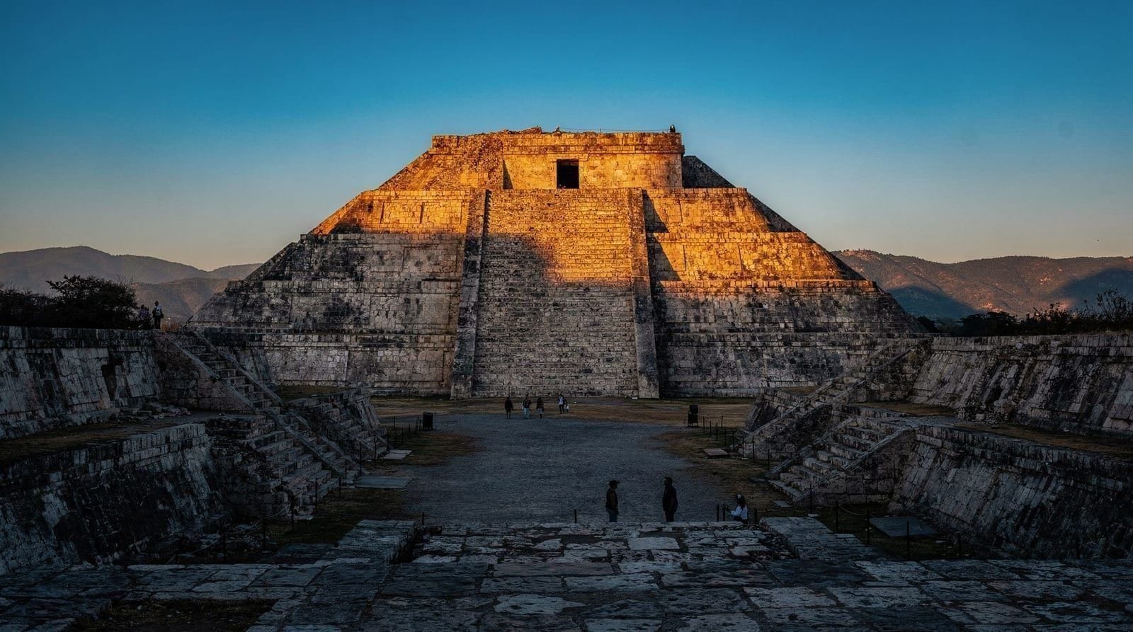 Teotihuacán accès anticipé vs montgolfière : que réserver ? — Accès anticipé à Teotihuacán vs montgolfière au lever du soleil : comparaison ho