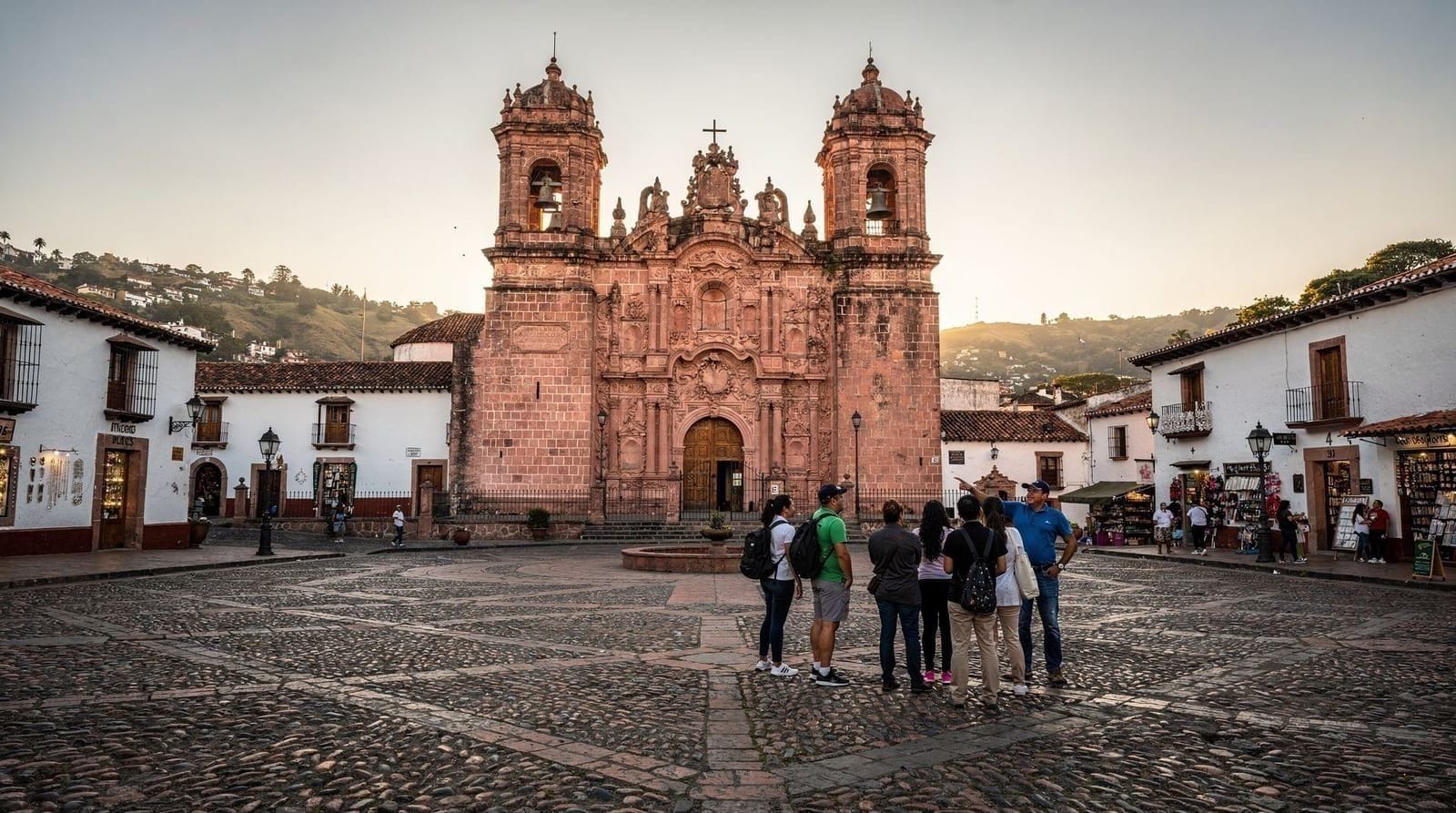 Taxco and Cuernavaca day trip from Mexico City: tour comparison — Comparing Taxco and Cuernavaca day trips: the 10-hour combo tour, the pre-Hispan